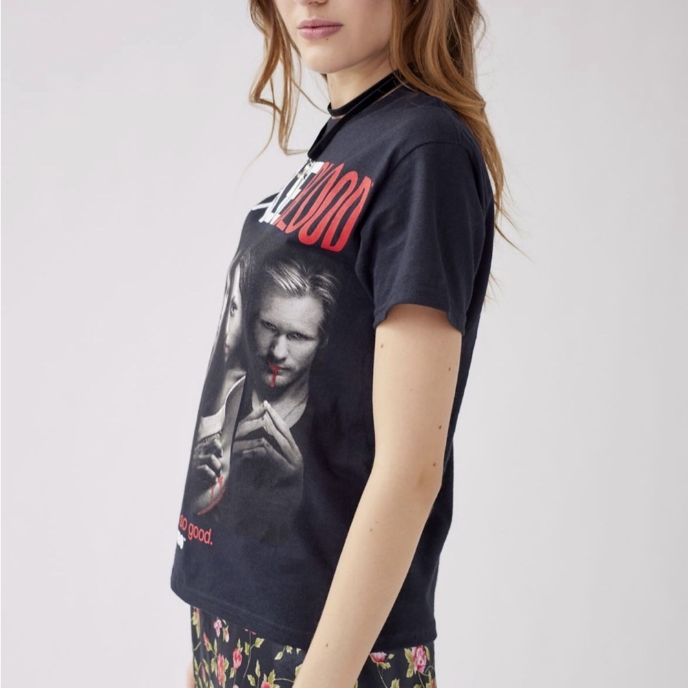 Women’s True Blood Graphic T Shirt Crew Neck Short Sleeve Size S NWT